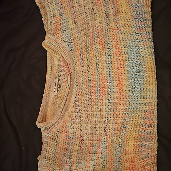 Davi&Dani Rainbow Thread sweater - Picture 2 of 2